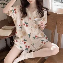 Женская пижама для женской пижамы с коротким рукавом с коротким рукавом.