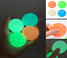 Luminous Sticky Ball Party Favor Fluorescent Ceiling Target Ball ParentChild Interactive Gift Decompression Toy Whole4825310