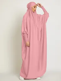 Ubranie etniczne muzułmańskie kobiety jilbab sukienka modlitewna z kapturem Abaya Smoking Sleeve Islamskie ubranie Dubaj Saudyjska czarna szata Turkish Modestia 230417