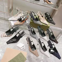مصمم Slingback Sandals Mid Heel Sandal Slippers شبكة أسود مع بلورات طباعة متألقة أحذية مطاطية الجلد الصيفي النعال 35-41