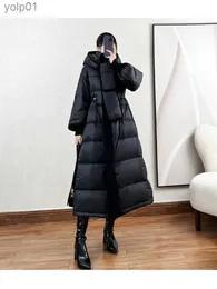 Damen-Daunenparkas, lange, dicke Daunenjacke für Damen mit Kapuze, Zugkette und breiten Bündchen, modischer Kugelfisch-Schneemantel in Schwarz und Marineblau, L231118