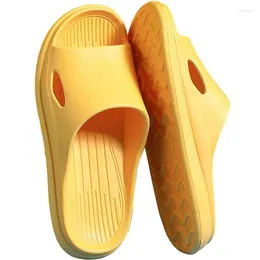 Slippers Eva Summer Feminino Casa Indoor Banho Casais de Sandálias de Pés Fedianos que não deslizam e por atacado masculino.