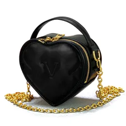 Luksusowy projektant Mini Crossbody Worka portfel Tote w kształcie serca torba na ramię 7a Jakość pikowana haftowane mini łańcuchy torebki na ramię