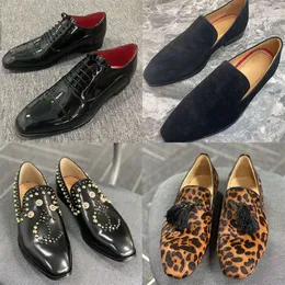 Kariyer Ayakkabıları Klasik Lüks Erkek Elbise Ayakkabı Rhinestone Süet Tasarım Çivileri Ayakkabı Deri Ofis Düğün Ayakkabı Büyük Boyut 38-48 No492-8