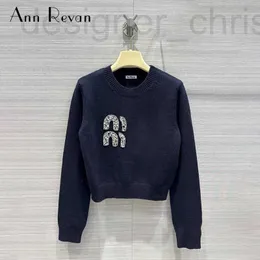 Kvinnors tröjor Designer Luxury Ann Revan French M 2023 Xiaoxiangfeng Heavy Industry Letter Inlaid Diamond Short Knit Sweater Pullover Female Pyzj