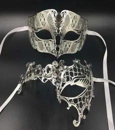 GNHYLL Lover Woman Men039s Mask Silver Metal Couple Venetian Masquerade Masks Gold Ball Wedding Mardi Gras Party Eye Masks Set6948940