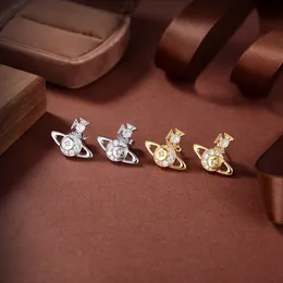 Luxus Modedesigner Ohrstecker Brief Viviene Marke Frauen Schmuck Metall Perle Ohrringe cjeweler Westwood Für Frau Trend Gold Earing uyu