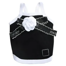wholesale Dog Apparel T shirt Designer dogs clothes classic fashion puppy apparel ice siik breathable vest summer pet clothing black french bulldog teddy Scherina