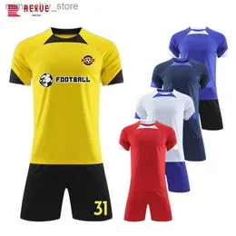 Collectable Men Kids Football Jersey Soccer Set Custom DIY Training Match Sports Suit High Quality Polyester Fabric New Season Q231118