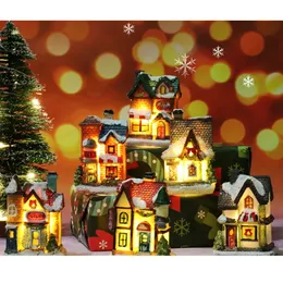 زخارف عيد الميلاد السطوع LED تضيء قرية صغيرة مشهد ديكور ديكور ديكور للمنزل هالوين سنة نافيداد قلادة 231117