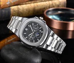 Orologi quadrati di design costosi con cinturino in acciaio al quarzo di alta qualità Orologi da uomo Gli orologi da donna possono essere indossati dagli agenti della fabbrica