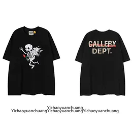 Fashion Designer Clothing Galleryes Depts Tees Tshirt Skull Head Printed Stamped Letter Short Sleeve Fashion Brand American Loose Fit Men's Women's Couple T-shirt