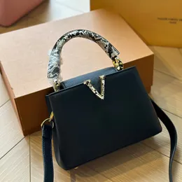 Klassiska Capucines Women Serpentine Designer Shoulder Bag French Brand Mode Snake Handbag Handväska Högkvalitativ lyx äkta läder damer tygväska kopplingspåsar