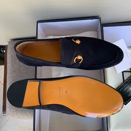 32 عرضًا عالي الجودة العلامة التجارية الرسمية المصمم أحذية فاخرة من الرجال الأسود الأزرق الأزرق الأصلي أحذية جلدية مدببة إصبع القدم رجال الأعمال في Oxfords أحذية Oxfords