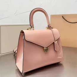 Luxurys tasarımcı çanta omuz çapraz çantaları tote çanta moda flep el çantası marka kadın çanta deri sap çanta klasik siyah eyer çantaları basit işe çantalar