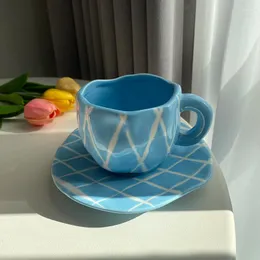 Filiżanki spodki śliczne oryginalne śniadanie ceramiczne kreatywne usługi espresso kawy porcelanowe popołudniowa herbata Kaffaeetasse Cup Zestaw Pucharu