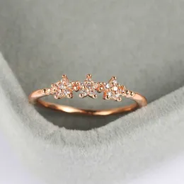 Pierścienie zespołowe pierścienie palce dla kobiet specjalne 3 gwiazdki Cubic cyrkon Rose złoto kolor srebrny kolor zaręczynowy prezent moda biżuteria r040