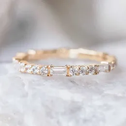 Anéis de banda Huitan Simples e elegantes para meninas, anéis de dedo para festa, uso diário, acessórios de moda, cor prateada/ouro, joias de declaração de anel