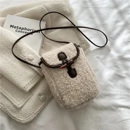 Akşam çantaları Kore tarzı kış kadınlar mini kuzu kaşmir cep telefonu askı omuz çantası kızlar peluş crossbody cüzdan 231118