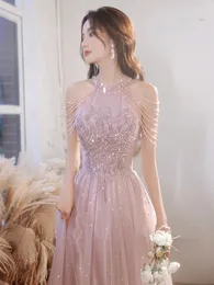 Elegant rosa kändis klänning paljetter pärla halter med tofs ärm en linje utsökt golvlängd prom kväll klänningar 2023 nya