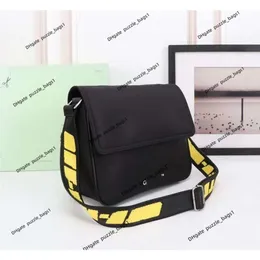 Tasarımcı Torbalar Marka Beyaz Sırt Çantası Klasik İşlemeli Omuz Kayışı Moda Etiketi Günlük Alışveriş Mektubu Diagonal Cross Square Tek Crossbody Çanta