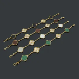 Charm Bracelets 디자이너 주얼리 VC 편지는 다이아몬드 붉은 마노 팔찌 18K 금 925 SIL25C 사이에 5 개의 4 잎 꽃을 조각했습니다.