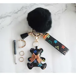 Party Present Key Chain Online Trendy 5 Färg GAMLA FLOWER LÄDER BOAT Knut Little Bear Key Buckle Handle Bil Key Pendant Horseshoe