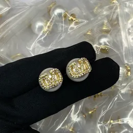 Fade Diamond Pearl Stud Earrings Designer for Woman 18K Gold Plated 패션 럭셔리 브랜드 레터 v Mans Stud Earings Girls Ear Studs 결혼식 선물