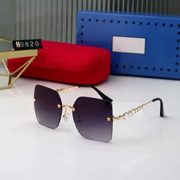 Mode g glasögon g brev lyxiga coola solglasögon designer 2023 ny stil mäns och kvinnors låda mörka kvinnors UV -resistenta rak