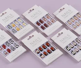 24pcsbox Künstliche Nägel, vollständige Abdeckung, UV-Gel, Glitzer, kurze künstliche Nägel, künstliche Tipps für dekoriertes Design, zum Aufdrücken von Nägeln, Kunst, Fake Exte2550778