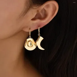 Hoop örhängen hiphop trend guld färg metall cowboy hatt stövlar dingle örhänge kvinnor oregelbundna pendel piercing öron smycken