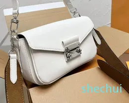 Bolsa de mão crossbody feminina, carteira pequena, simples, elegante, bolsa de mão com aba, couro genuíno