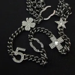 Chokers Designer Choker Chain Gun-black Letter Pendants Statement Fashion Womens Necklace Wedding Jewelry Accessories