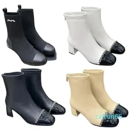 Chaussures Bottes courtes Chaussures décontractées pour femmes Chaussures de la semaine de la mode Chaussures de haute qualité Cuir de vachette en soie à l'intérieur du cuir verni de veau patchwork