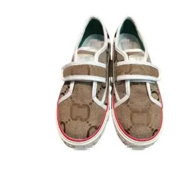 2023New We Classics Designer Canvas Shoes Tennis Mens Women low Top Top Classic推奨洗浄古いカジュアルシューズ刺繍ビンテージジャッカー35-40