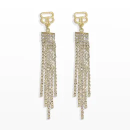 Charm Women Dangle Earrings 18K Gold Plated Chain Pendant Earrings 고급 브랜드 Love Jewelry Designer Diamond Earrings Family Gift Jewelry Wholesale
