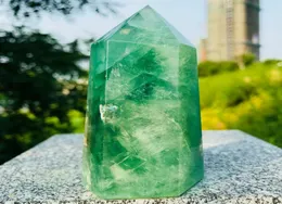 Una bacchetta di cristallo di obelisco di quarzo verde fluorite naturale curativa7300337