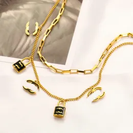 Colares de designer de marca de luxo 18k colar de letra de ouro 18k Acessórios para jóias de casamento para mulheres presentes