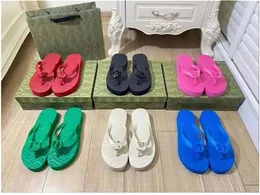 Slippers 2023 Designer Fashion Ladies Flip Flops Luxury Brand Slippers Spring Summer Moccasin Shoes Hotels Beach Outdoor Simple Youth High Quality Casual Sandals
