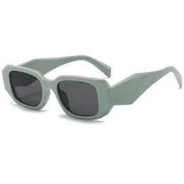 2024 Diseñador de moda Gafas de sol Gafas clásicas Gafas 8679 Gafas de sol de playa al aire libre para hombre mujer 7 colores Opcional Regalo de firma triangular AA