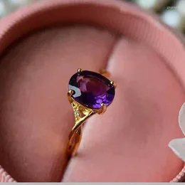 Rings de cluster Design criativo Design Inclado Amethyst Oval Ajustável para mulheres Luxo Luxo Requintado Jóias de Aniversário de Partido