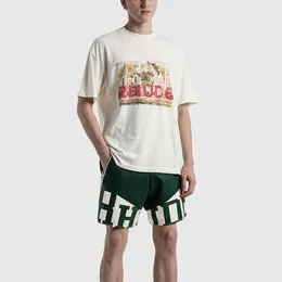 디자이너 패션 의류 티셔츠 힙합 티셔츠 Rhude New Spliced Print 커플 여름 인기 비치 반바지 캐주얼 스포츠 반바지 Streetwear 탑 스포츠웨어