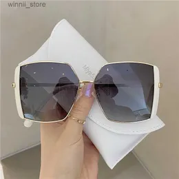 Sonnenbrille 2023 Neue Mode Dame Oversize-platz Sonnenbrillen Frauen Gläser luxuriöse Sonnenbrille Weibliche UV400L231120