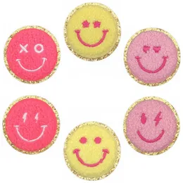 Sorriso rosto remendo de ferro na noção de costura Ferro fofo em remendos de 2 polegadas Glitter Chenille Preppy Happy Face Aplique for Hats T-shirt Backpack Jeckets Roupas Diy Craft