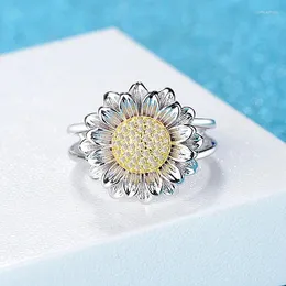 Pierścienie klastra Znakomity dwustronny słonecznik Pierścionek zaręczynowy biały kryształowy rocznica biżuterii urodzinowy prezent świąteczny