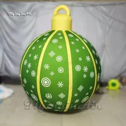 Harika asılı büyük şişme Noel bauble asma Noel topu renkli simülasyon lambası ampul balon ev dekorasyonu için LED ışık