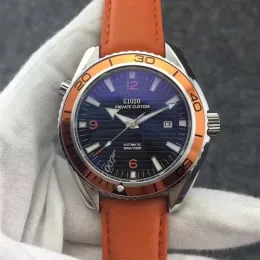 High Fashion Desighner Mens Automatic Mechanical 44mm Casual Mens Titta svartblå gummi rostfritt stål hölje för mens julklapp ingen låda