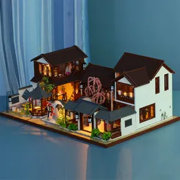 Architettura Casa fai-da-te Mini modelli antichi di casa delle bambole Kit bambola in miniatura in legno con mobili giocattolo alimentato a batteria Assemblea illuminata 231118