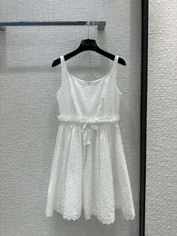 Casual Dresses Luxury Designer Designs New 2023 Spring/Summer French Water Soluble Flower Embroidery Strap Dress