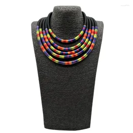 チョーカー多層部族イヤリングセットカラフルなロープ織りアフリカのネックレス織りチャンキーなよだれかけステートメントトルク留め金ネックレス